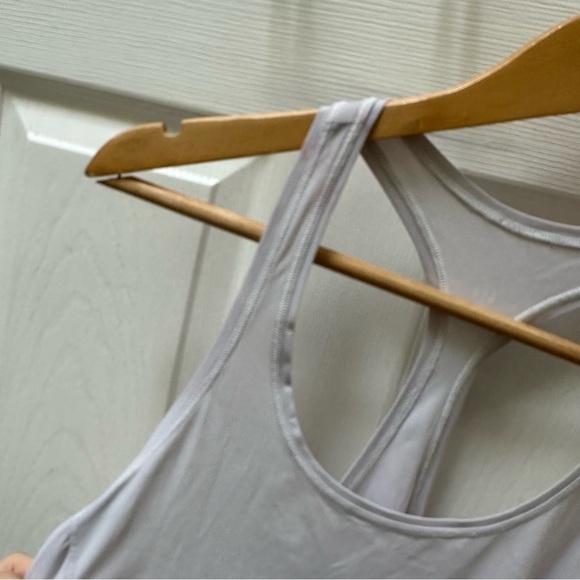 Lululemon white racer back tank top 6 - Picture 4 of 8